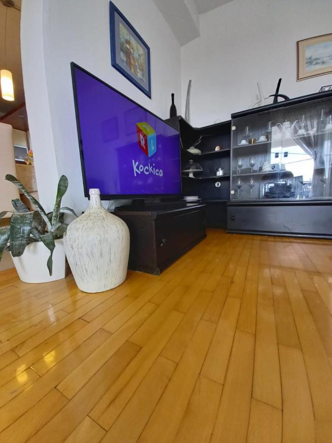 Apartman Sara Preko Εξωτερικό φωτογραφία
